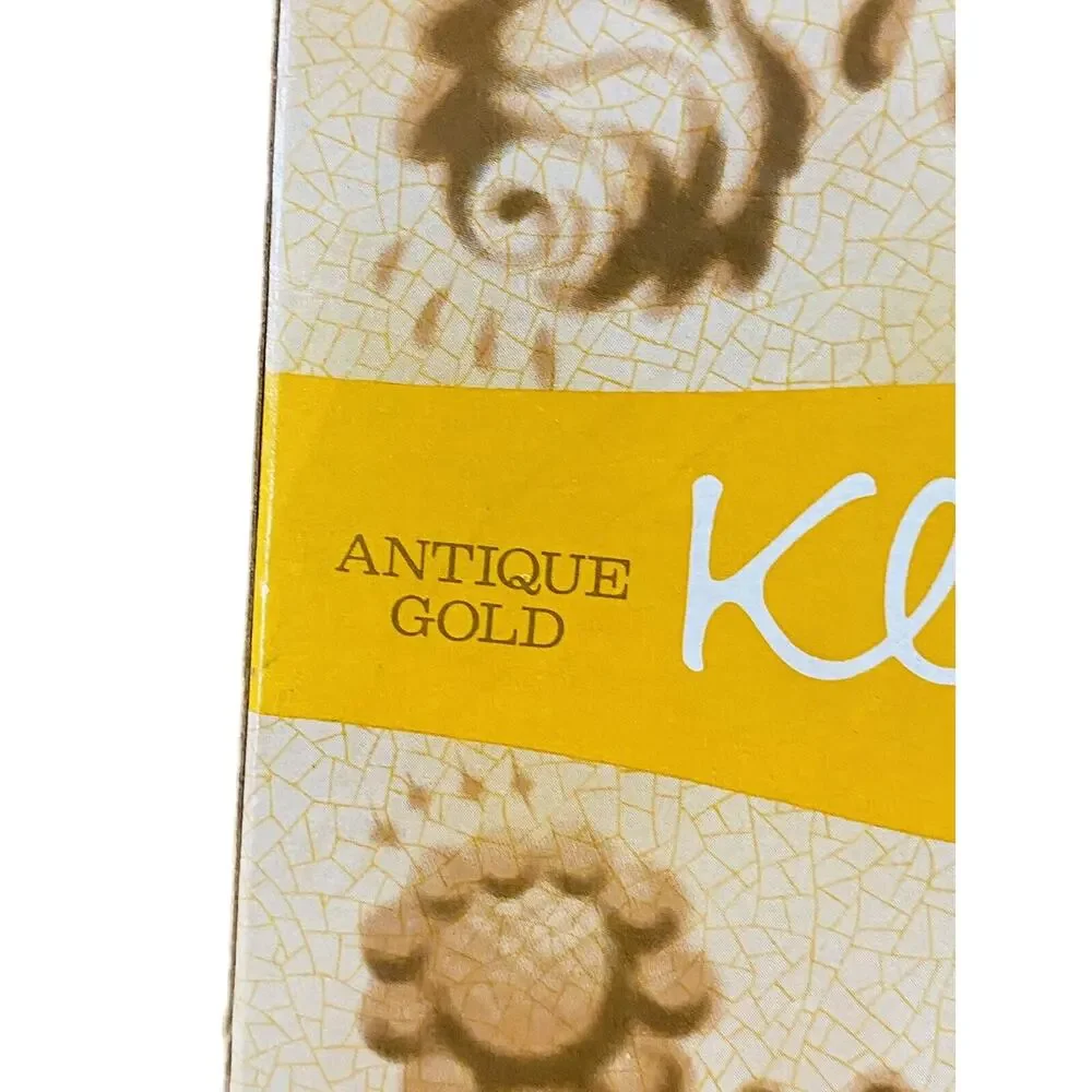 Kleenex color packaging